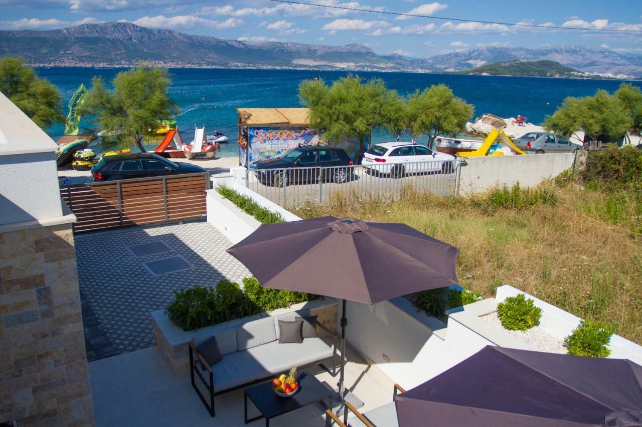 Luxury Poolside Villa スラティネ エクステリア 写真
